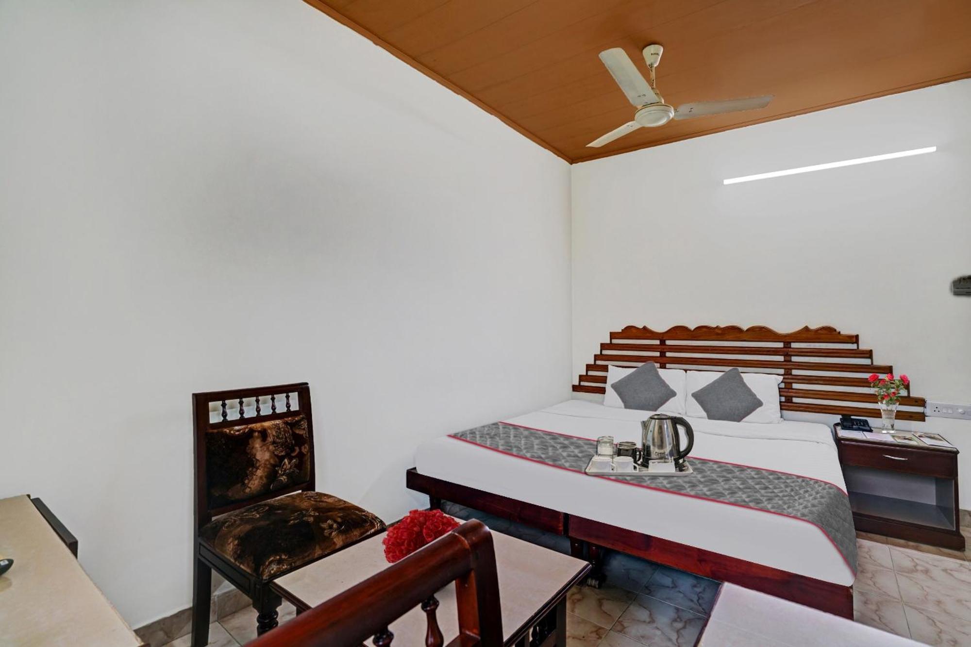 Palette - Pagoda Resorts Alappuzha Esterno foto